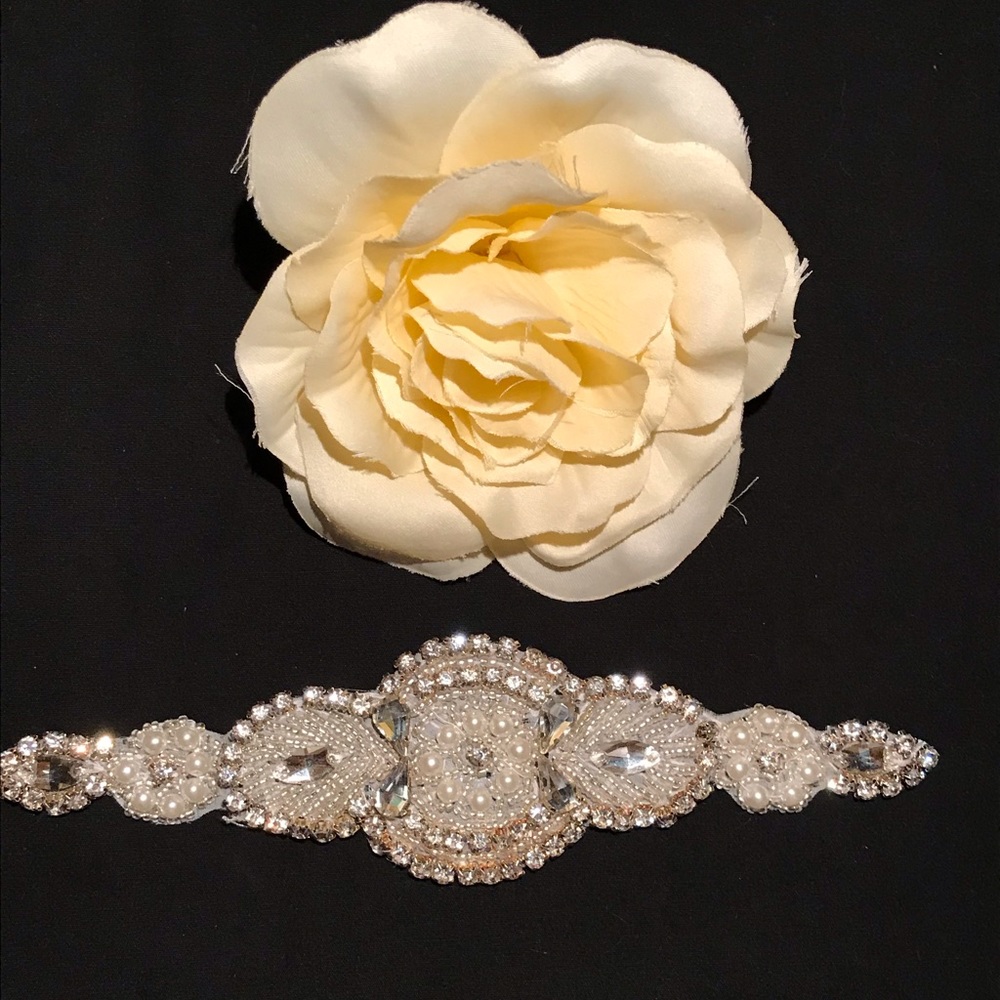 NWOT. Bridal sash appliqué.